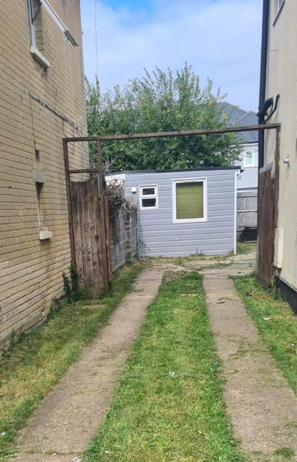 Bournemouth - Self Contained Annex Apartment Екстериор снимка